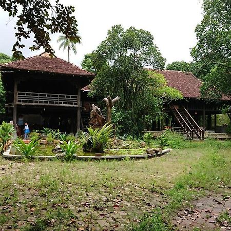 Vuonthuguesthousegarden Kon Tum Buitenkant foto