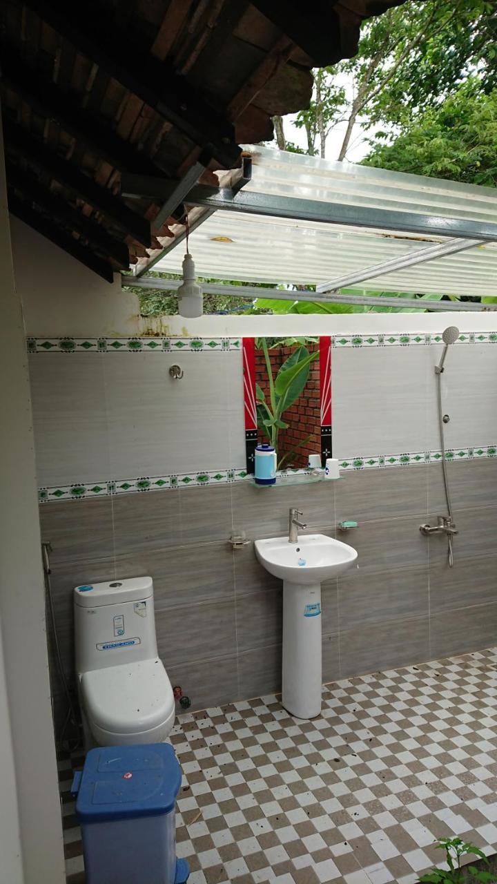 Vuonthuguesthousegarden Kon Tum Buitenkant foto