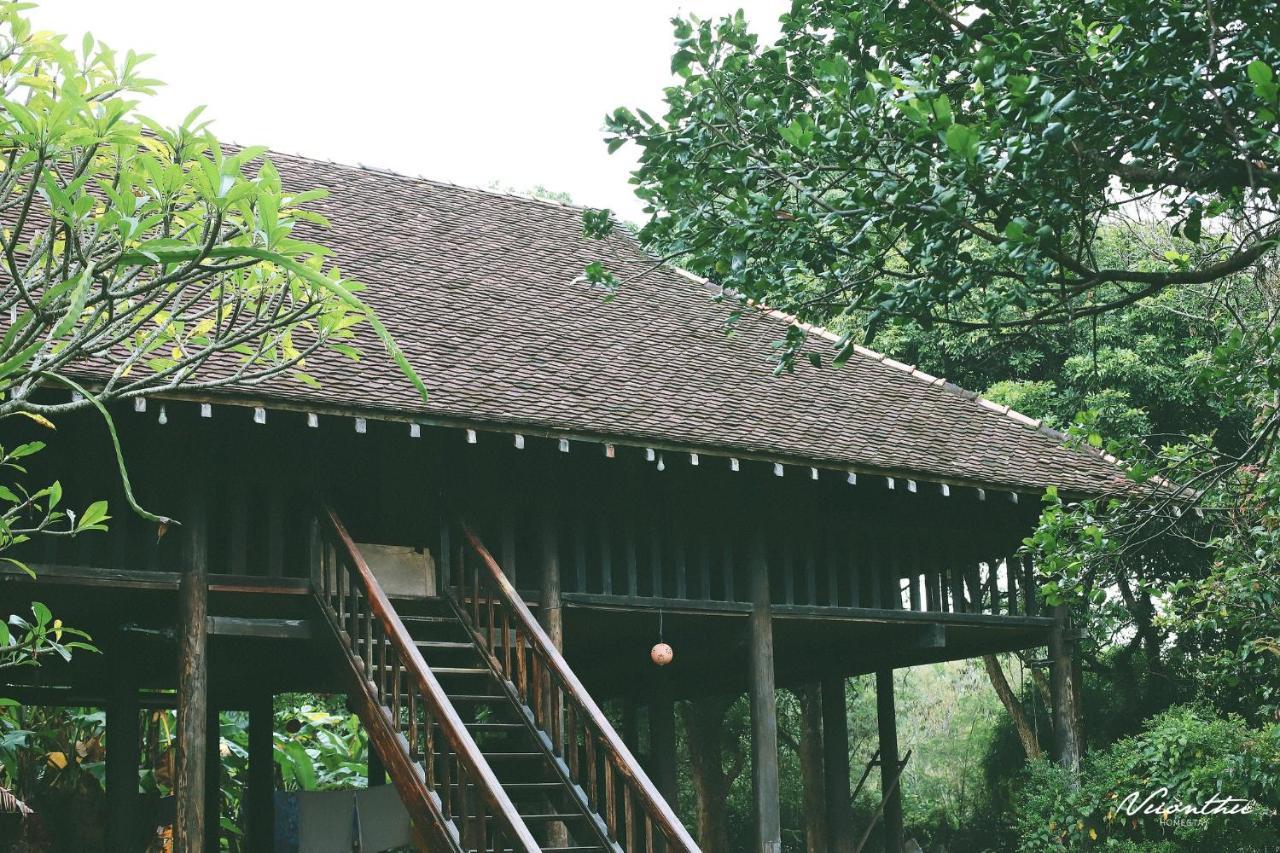 Vuonthuguesthousegarden Kon Tum Buitenkant foto